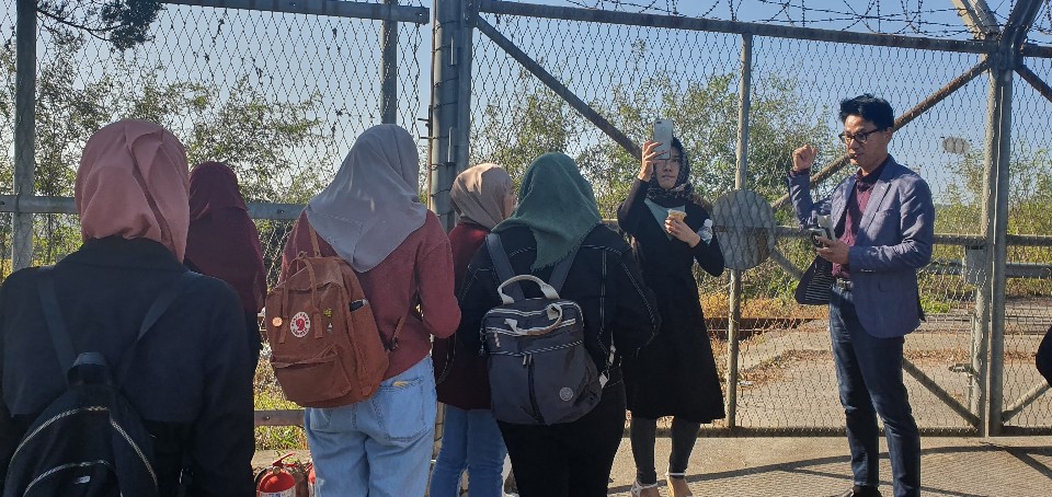 Visit to DMZ 첨부 이미지